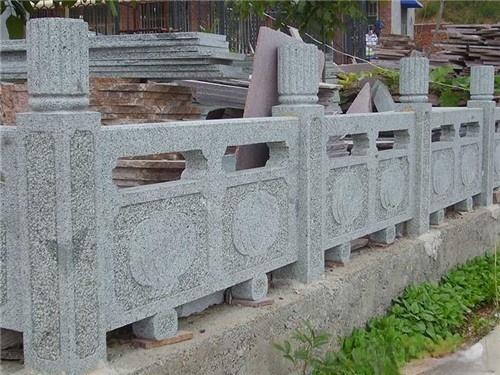 青石栏杆